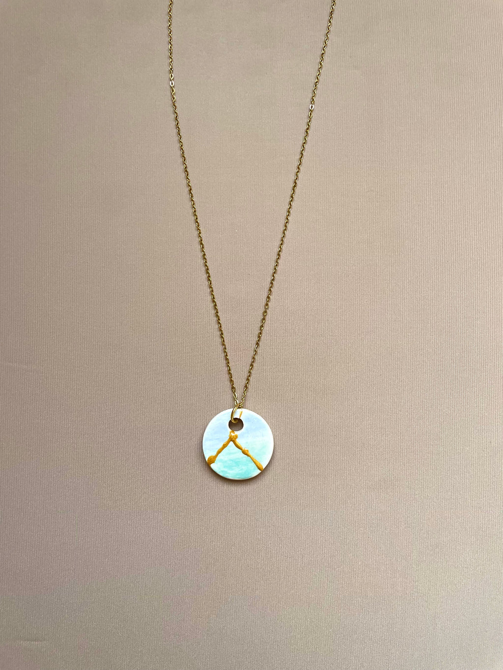 Colgante redondo de mar y cielo, con kintsugi